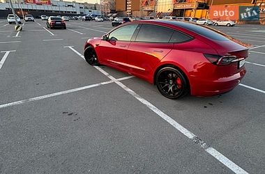 Седан Tesla Model 3 2022 в Киеве