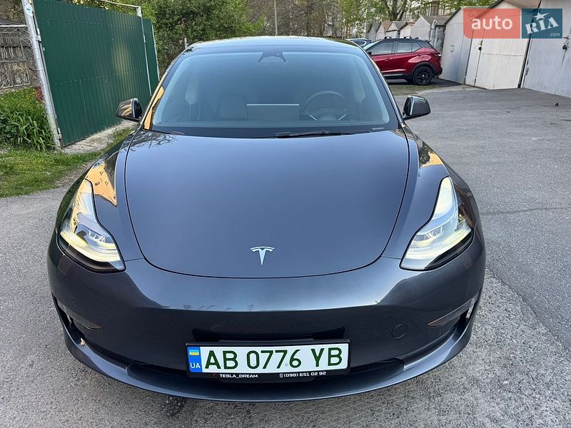 Tesla Model 3 2023