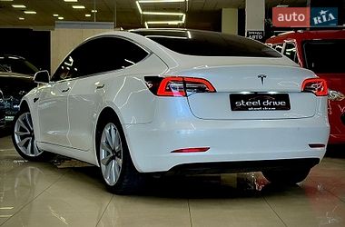 Седан Tesla Model 3 2019 в Николаеве