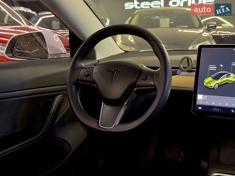 Седан Tesla Model 3 2019 в Николаеве