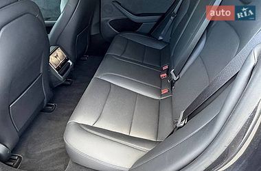 Седан Tesla Model 3 2024 в Ивано-Франковске