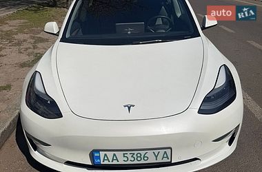 Седан Tesla Model 3 2022 в Києві