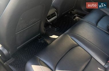 Седан Tesla Model 3 2022 в Киеве