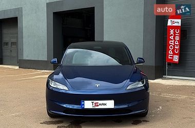 Седан Tesla Model 3 2025 в Києві