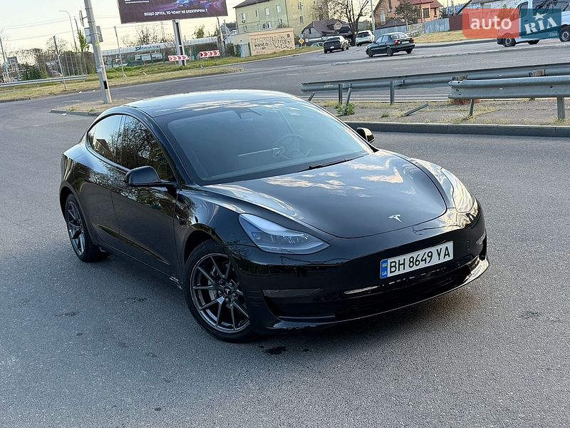 Седан Tesla Model 3 2020 в Одессе