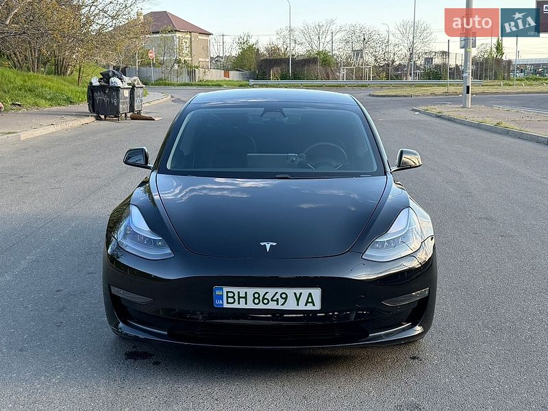 Седан Tesla Model 3 2020 в Одессе