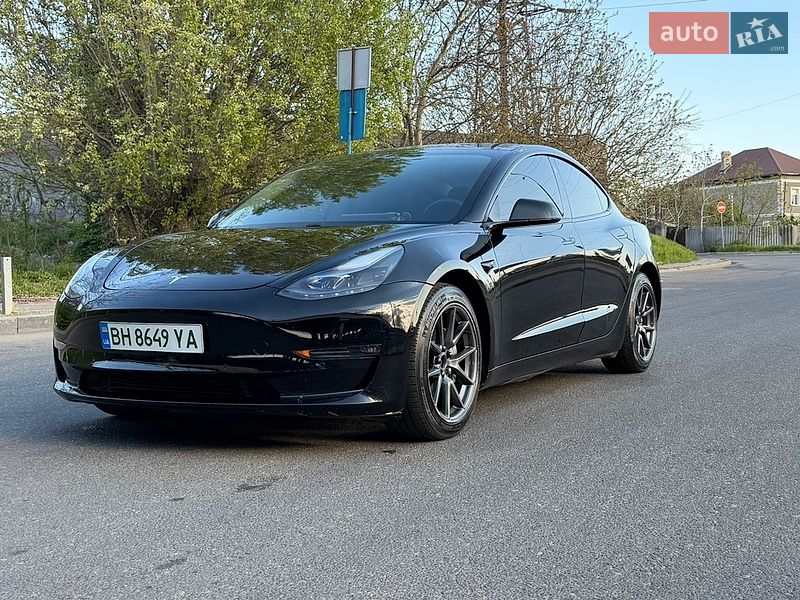 Седан Tesla Model 3 2020 в Одессе