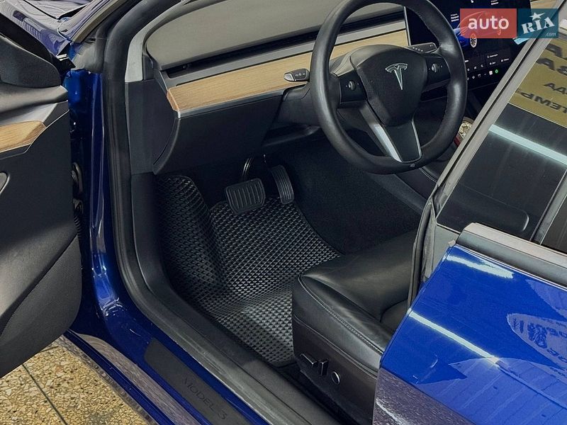 Седан Tesla Model 3 2022 в Харькове