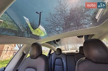 Седан Tesla Model 3 2018 в Бердичеве
