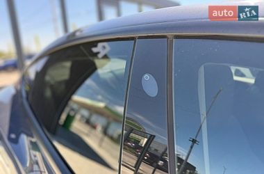 Седан Tesla Model 3 2023 в Львове