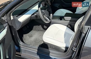 Седан Tesla Model 3 2023 в Одесі