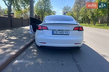 Седан Tesla Model 3 2021 в Чернигове