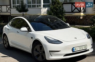 Седан Tesla Model 3 2019 в Киеве