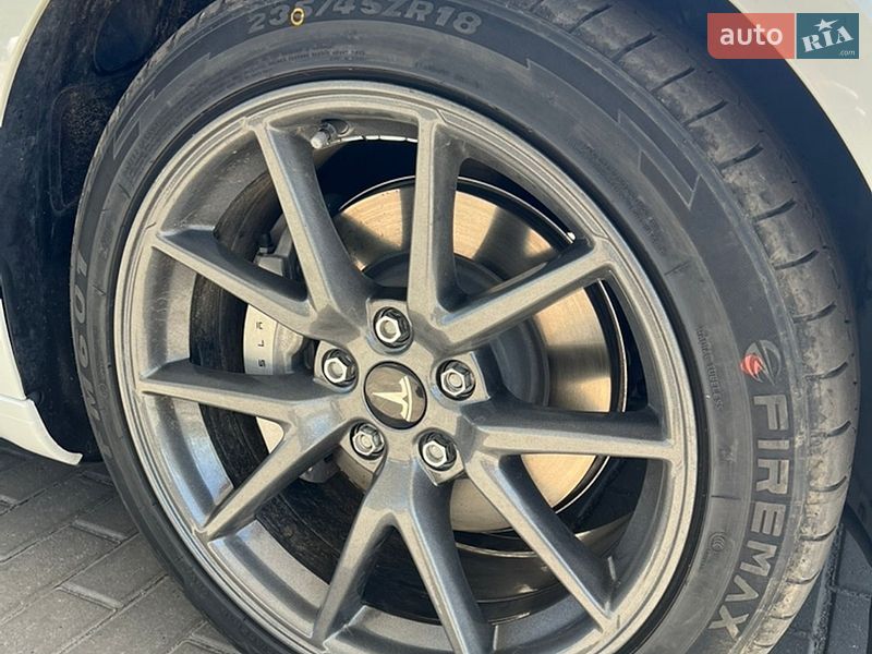 Седан Tesla Model 3 2023 в Днепре