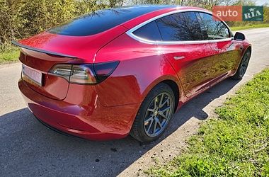 Седан Tesla Model 3 2018 в Тернополі