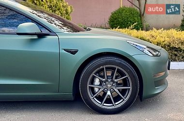 Седан Tesla Model 3 2023 в Одессе