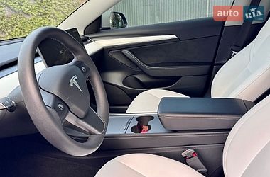 Седан Tesla Model 3 2023 в Одессе