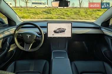Седан Tesla Model 3 2023 в Киеве