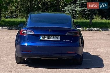 Седан Tesla Model 3 2019 в Житомире
