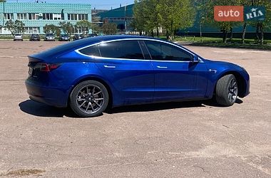 Седан Tesla Model 3 2019 в Житомире