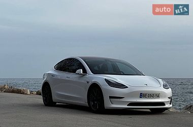 Седан Tesla Model 3 2018 в Кропивницькому