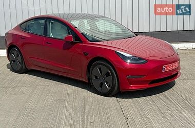 Седан Tesla Model 3 2023 в Черновцах