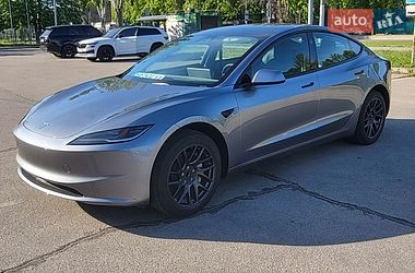 Седан Tesla Model 3 2025 в Запорожье Седан Tesla Model 3 2025 в Запорожье