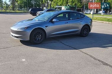 Седан Tesla Model 3 2025 в Запорожье