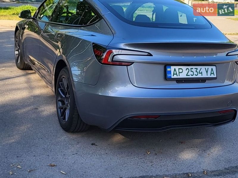 Седан Tesla Model 3 2025 в Запорожье