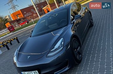 Седан Tesla Model 3 2020 в Днепре