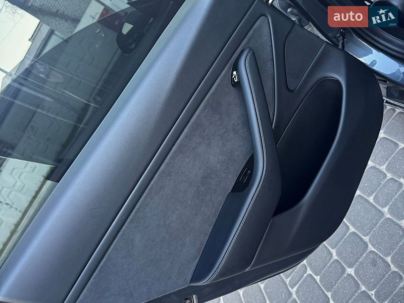 Седан Tesla Model 3 2020 в Днепре