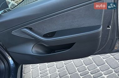 Седан Tesla Model 3 2020 в Днепре