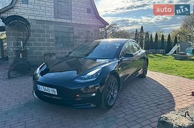 Седан Tesla Model 3 2019 в Киеве