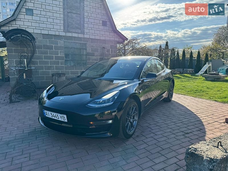 Tesla Model 3 2019