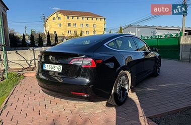 Седан Tesla Model 3 2019 в Києві