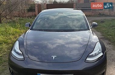 Седан Tesla Model 3 2020 в Киеве