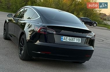 Седан Tesla Model 3 2019 в Днепре