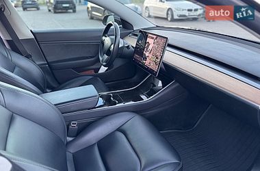 Седан Tesla Model 3 2019 в Днепре