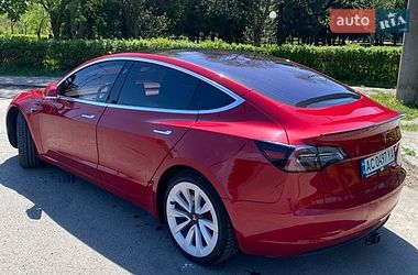 Седан Tesla Model 3 2017 в Луцьку
