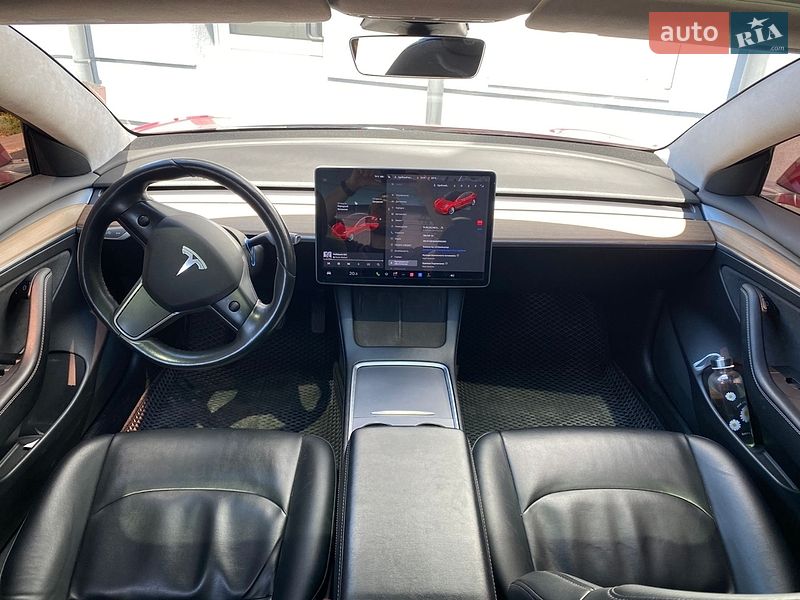 Седан Tesla Model 3 2017 в Луцьку