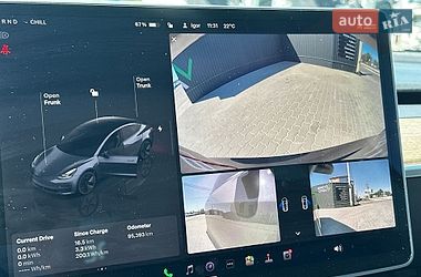 Седан Tesla Model 3 2022 в Львові