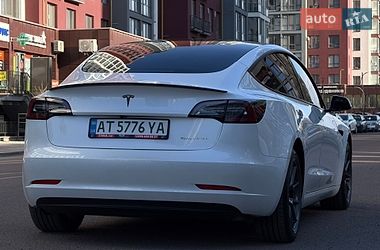 Седан Tesla Model 3 2021 в Ивано-Франковске