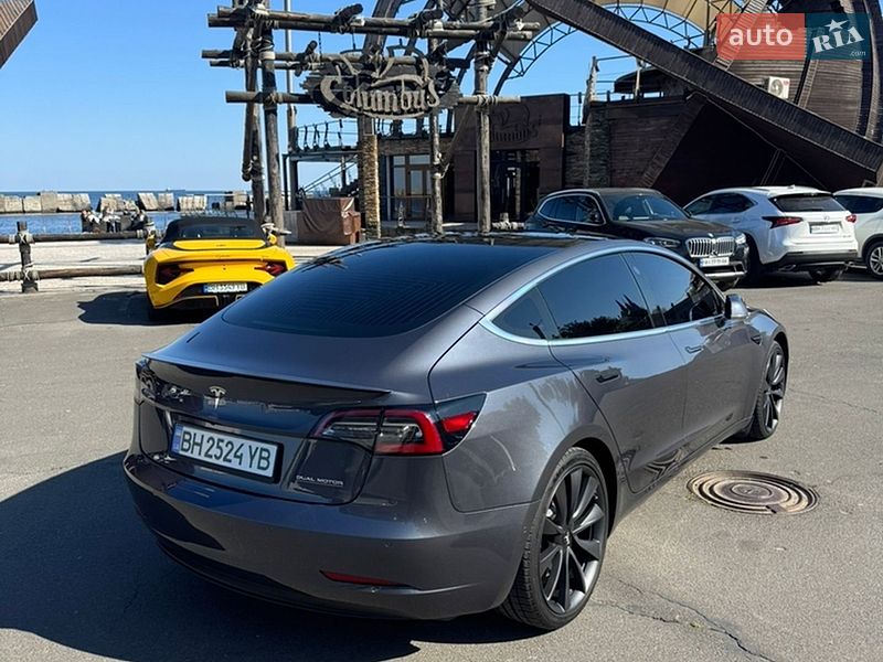 Седан Tesla Model 3 2020 в Одессе