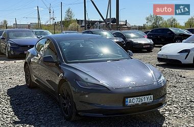 Седан Tesla Model 3 2024 в Луцке