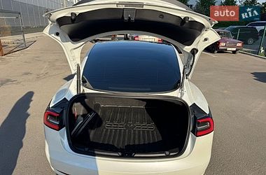Седан Tesla Model 3 2021 в Дніпрі