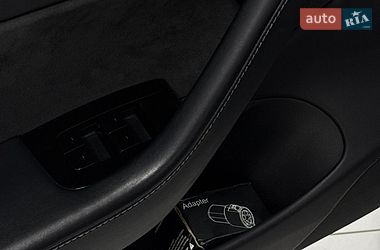 Седан Tesla Model 3 2019 в Одесі