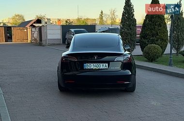 Седан Tesla Model 3 2019 в Стрые