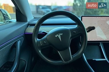 Седан Tesla Model 3 2019 в Стрые