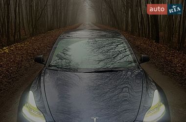 Седан Tesla Model 3 2022 в Каменец-Подольском