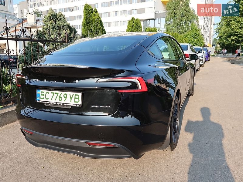 Седан Tesla Model 3 2024 в Львові фото 3 Седан Tesla Model 3 2024 в Львові